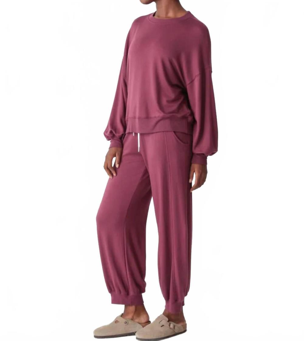NEW ELECTRIC & ROSE balloon barrel leg sweatpant in merlot